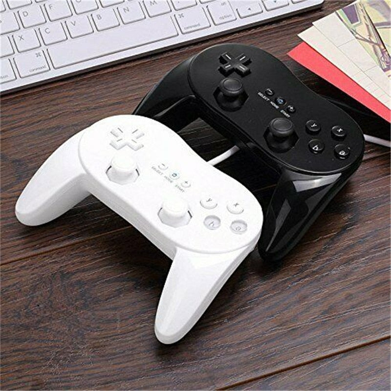 Second Generation Classic Wired  Nintendo Wii Controller - headwatergames